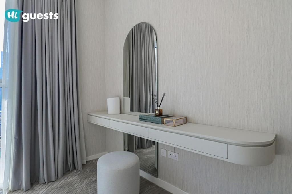 Higuests - Beachside Oasis Stylish 2br In La Vie Dubai